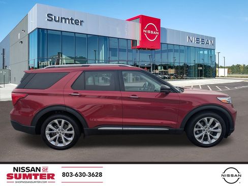 Used 2022 Ford Explorer Platinum w/ Equipment Group 601A RWD image 1