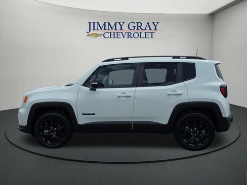Used 2022 Jeep Renegade Altitude w/ Convenience Group AWD/4WD image 2