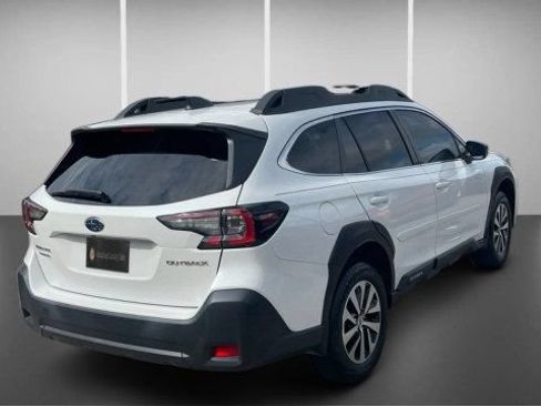 Used 2024 Subaru Outback Premium AWD/4WD image 8