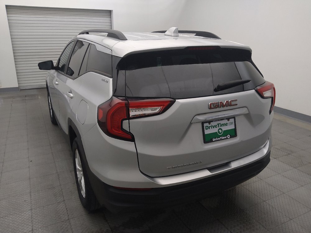 Used 2022 GMC Terrain SLE w/ Driver Convenience Package FWD image 6