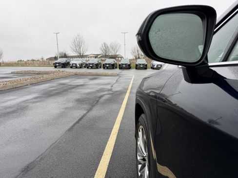 Used 2021 Lexus RX 450h AWD w/ Luxury Package image 7