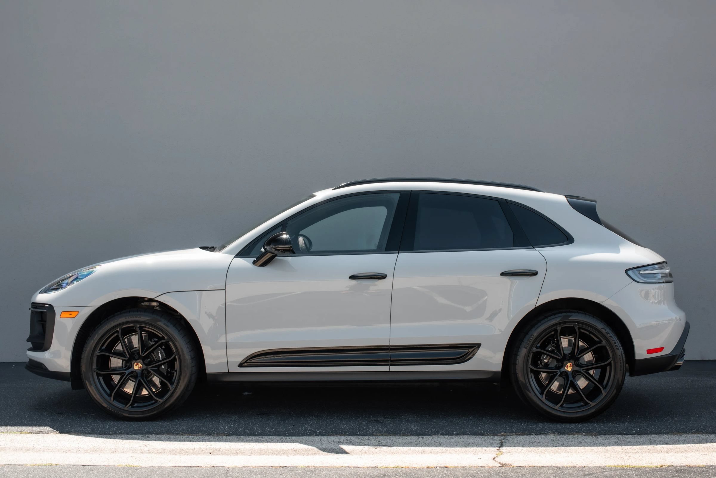 Used 2026 Porsche Macan GTS AWD/4WD image 8