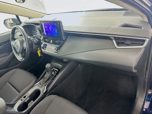 Used 2023 Toyota Corolla LE image 28