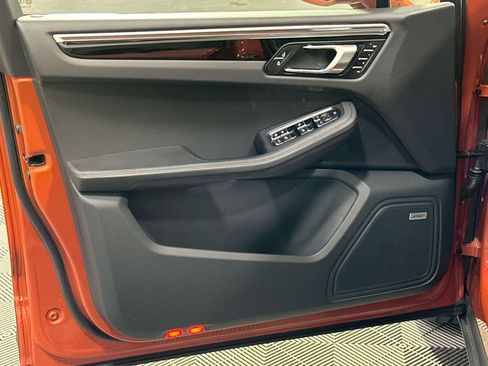 Used 2023 Porsche Macan S image 15