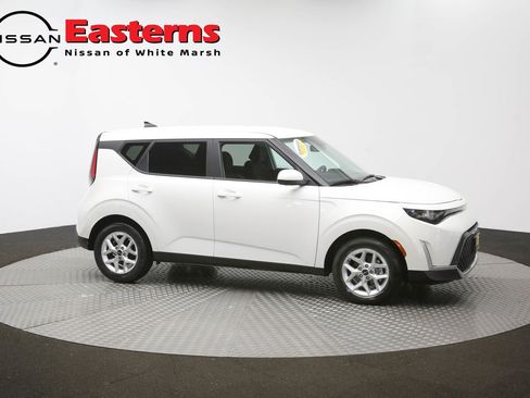 Used 2024 Kia Soul LX w/ Option Group 015 FWD image 45