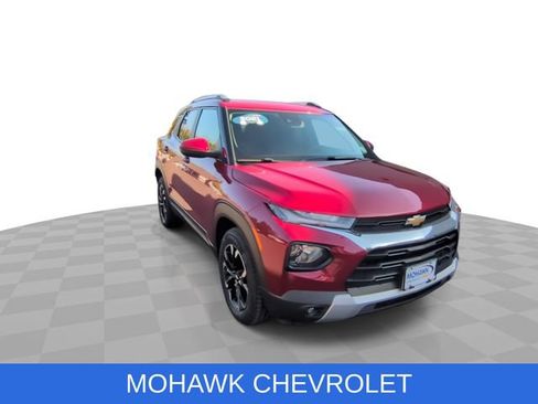 Certified 2021 Chevrolet TrailBlazer LT w/ Convenience Package FWD image 2