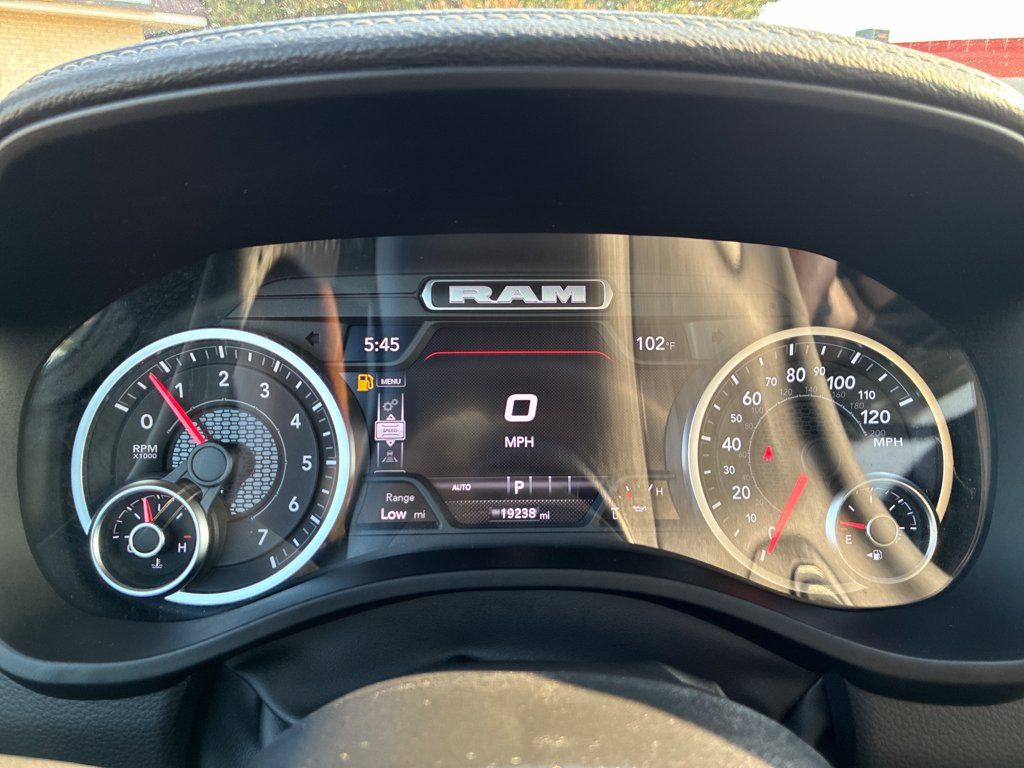 Used 2026 RAM 1500 Laramie AWD/4WD image 25
