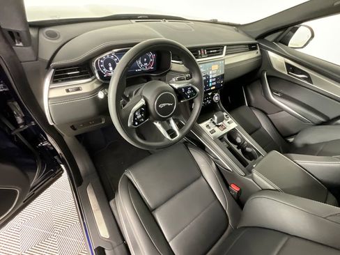 Certified 2025 Jaguar F-PACE R-Dynamic S AWD/4WD image 15