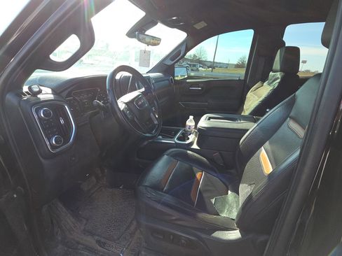 Used 2021 GMC Sierra 1500 AT4 w/ AT4 Value Package image 9