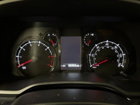 Used 2022 Toyota 4Runner SR5 image 12