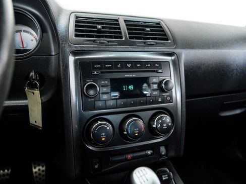 Used 2009 Dodge Challenger R/T RWD image 21