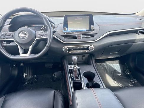 Used 2022 Nissan Altima 2.0 SR FWD image 13