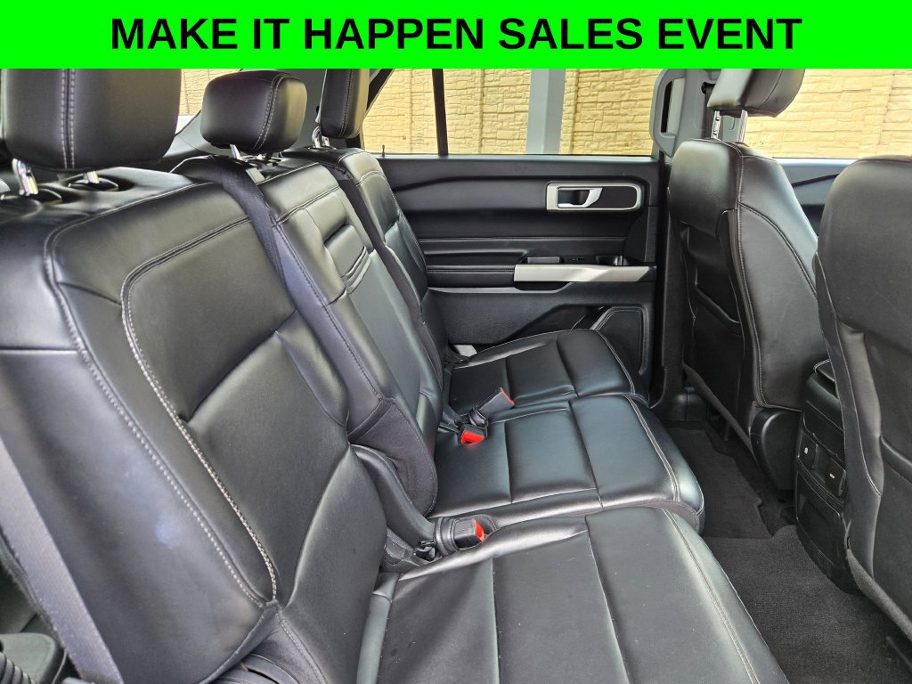 Used 2023 Ford Explorer XLT w/ Equipment Group 202A RWD image 26