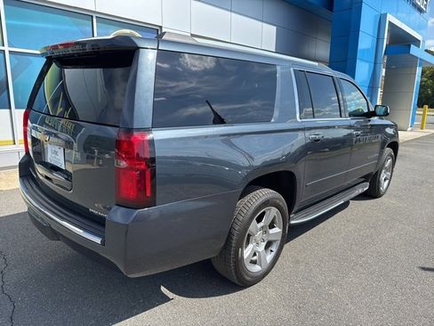 Certified 2020 Chevrolet Suburban Premier w/ Premier 6.2L Value Package image 6