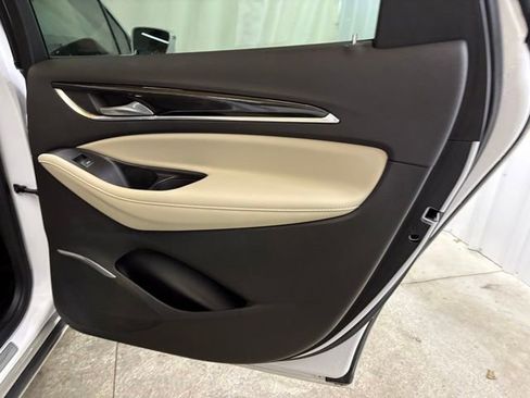 Used 2020 Buick Enclave Essence w/ Sound and Sites Package FWD image 22