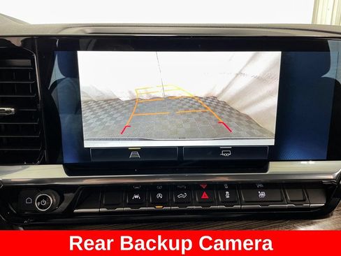 Used 2025 Chevrolet Silverado 1500 RST AWD/4WD image 4
