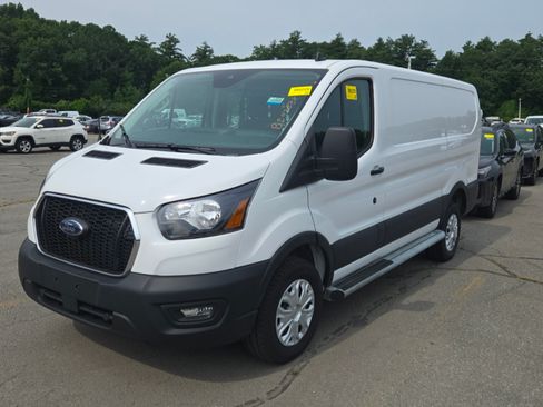 Used 2025 Ford Transit 250 Low Roof w/ Exterior Upgrade Package RWD image 3