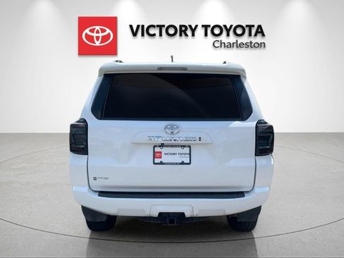 Used 2024 Toyota 4Runner SR5 Premium w/ Moonroof Package AWD/4WD image 4
