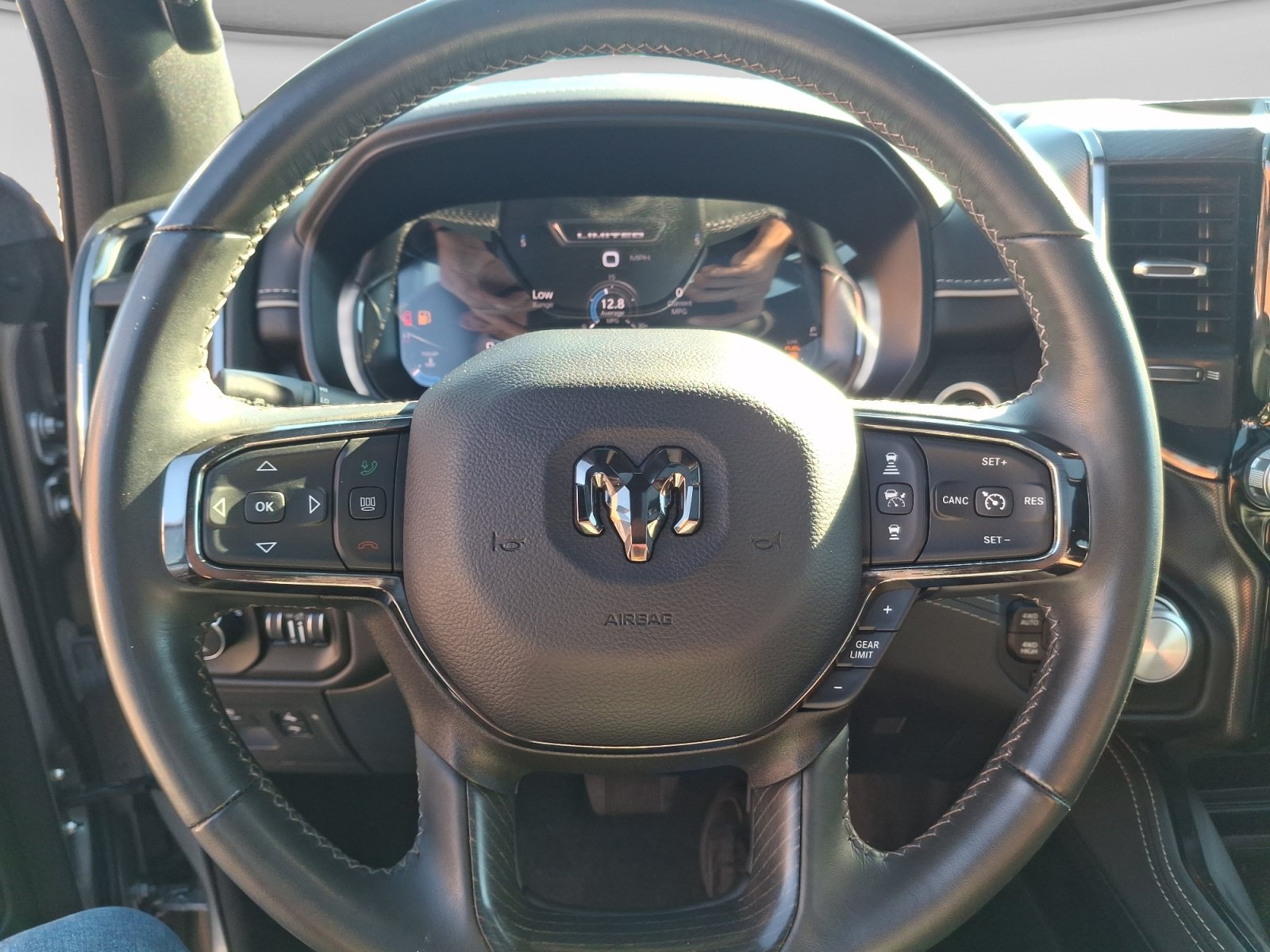 Used 2024 RAM 1500 Limited AWD/4WD image 27