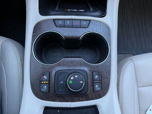 Used 2022 GMC Acadia Denali w/ Trailering Package image 30