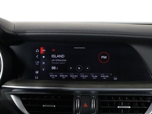 Used 2023 Alfa Romeo Stelvio Ti AWD/4WD image 28
