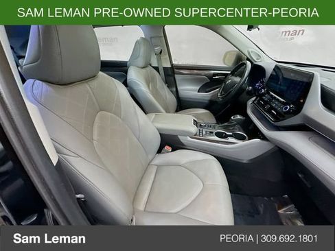 Used 2021 Toyota Highlander Platinum AWD/4WD image 31