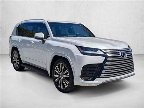 Certified 2024 Lexus LX 600 4WD w/ Luxury Package image 3