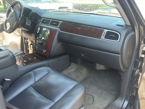 Used 2009 GMC Yukon Denali AWD/4WD image 14