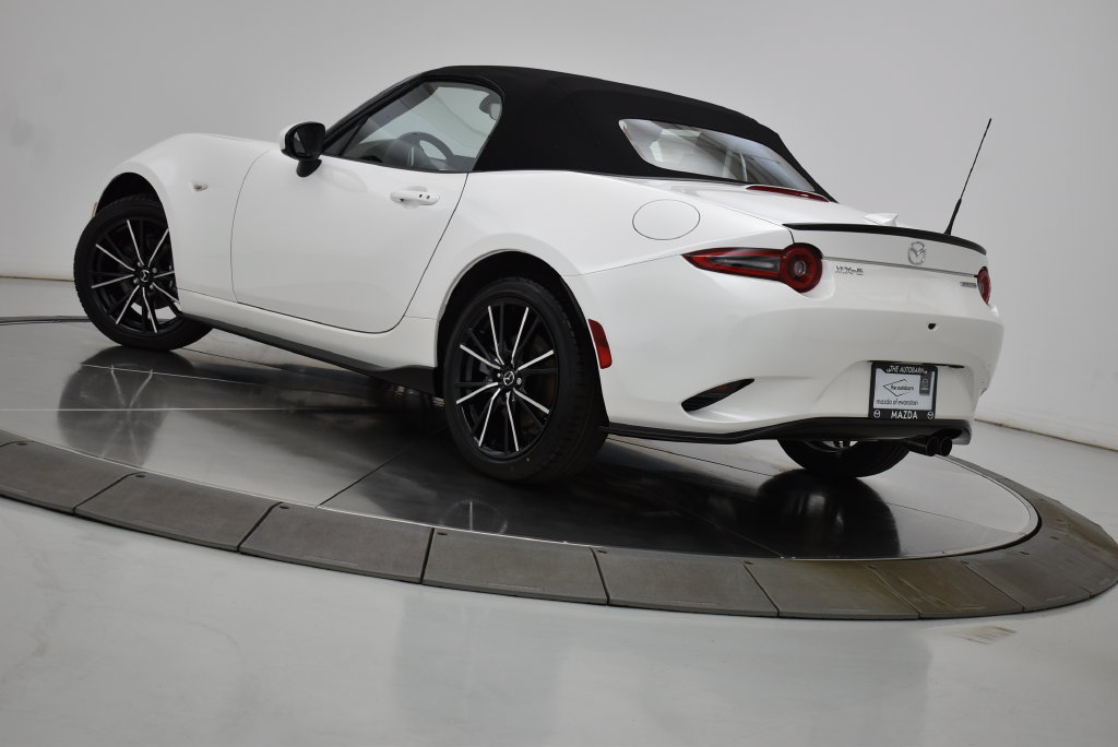 Used 2025 MAZDA MX-5 Miata Grand Touring w/ Appearance Package RWD image 6