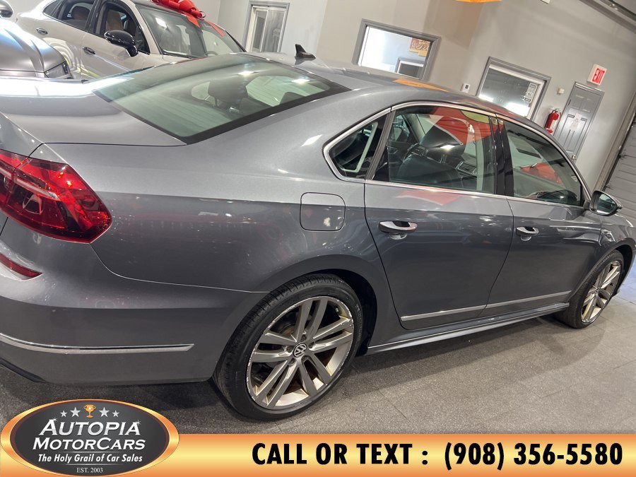 Used 2017 Volkswagen Passat 1.8T R-Line FWD image 7