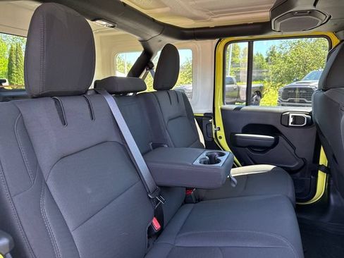 Used 2023 Jeep Wrangler Unlimited w/ 8.4" Radio Group AWD/4WD image 14