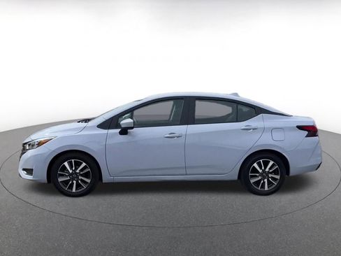 Used 2025 Nissan Versa SV FWD image 9