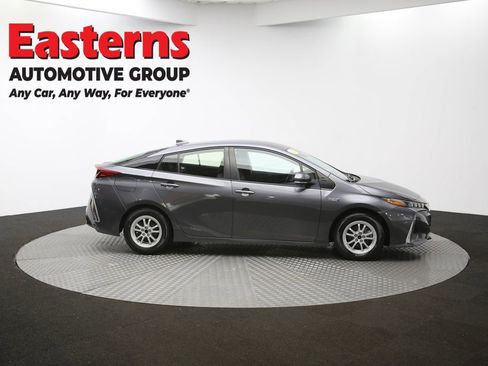 Used 2021 Toyota Prius Prime LE FWD image 44