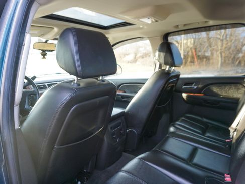 Used 2007 Chevrolet Avalanche LT w/ LT Preferred Equipment Group image 18