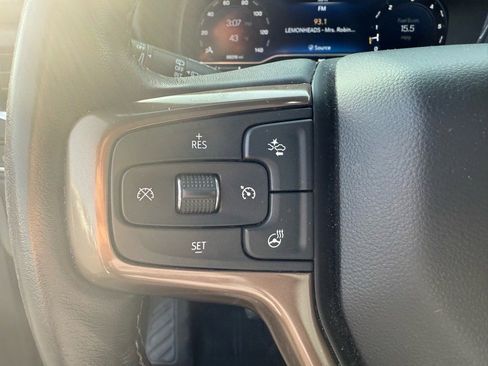 Used 2022 Chevrolet Tahoe High Country w/ Premium Package image 18