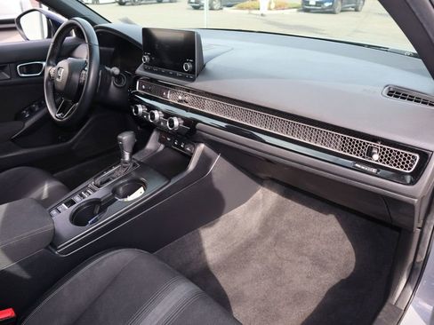 Used 2025 Honda Civic Sport image 25