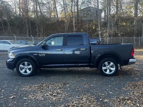 Used 2016 RAM 1500 Classic SLT w/ SLT Plus D￩cor Group image 4