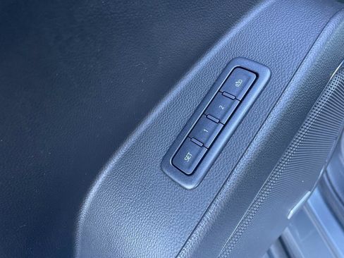 Used 2019 Chevrolet Tahoe LT image 15