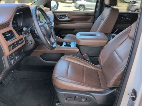 Used 2023 Chevrolet Tahoe High Country AWD/4WD image 19