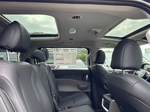 New 2026 Kia Carnival SX FWD image 15
