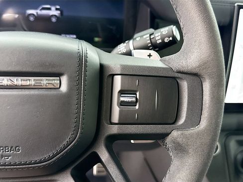Certified 2023 Land Rover Defender 90 V8 AWD/4WD image 12