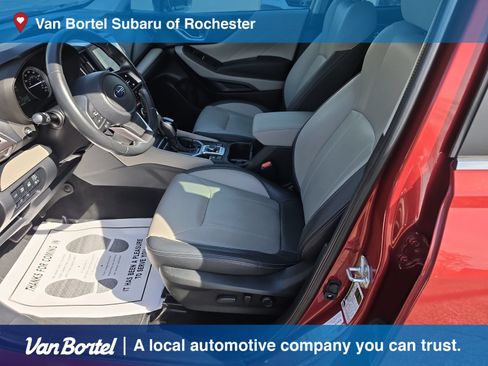 Used 2023 Subaru Forester Limited AWD/4WD image 9