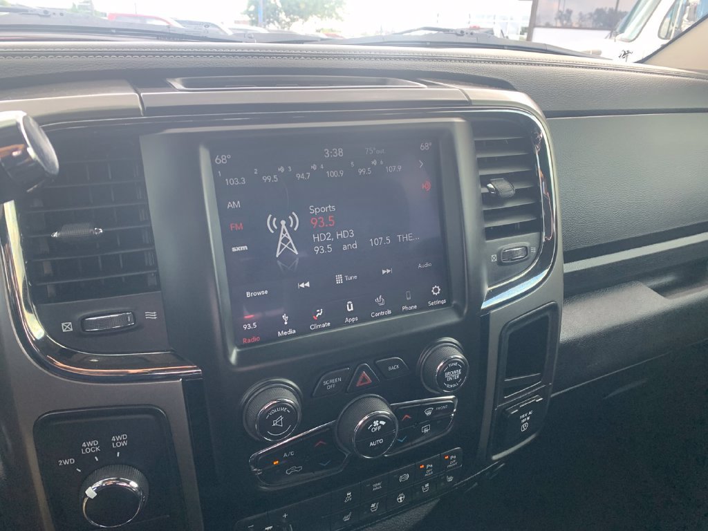 Used 2018 RAM 2500 Laramie w/ Sport Appearance Group AWD/4WD image 17