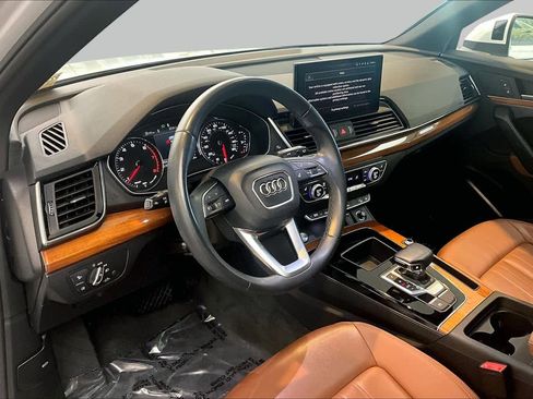Used 2023 Audi Q5 2.0T Premium w/ Convenience Package AWD/4WD image 18