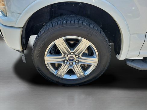 Used 2019 Ford F150 XLT w/ Equipment Group 302A Luxury AWD/4WD image 32