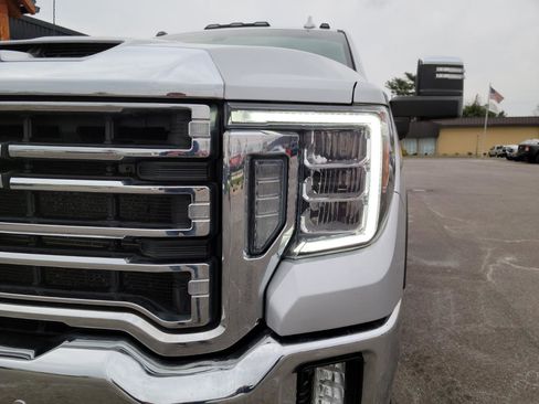 Used 2021 GMC Sierra 3500 SLT w/ SLT Preferred Package image 20