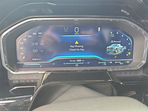 Used 2024 Chevrolet Silverado 1500 High Country w/ Technology Package image 19