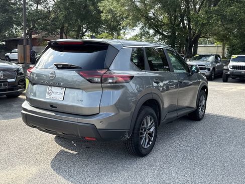 Used 2024 Nissan Rogue S AWD/4WD image 6