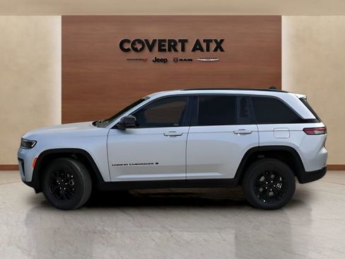 New 2026 Jeep Grand Cherokee Altitude AWD/4WD image 2