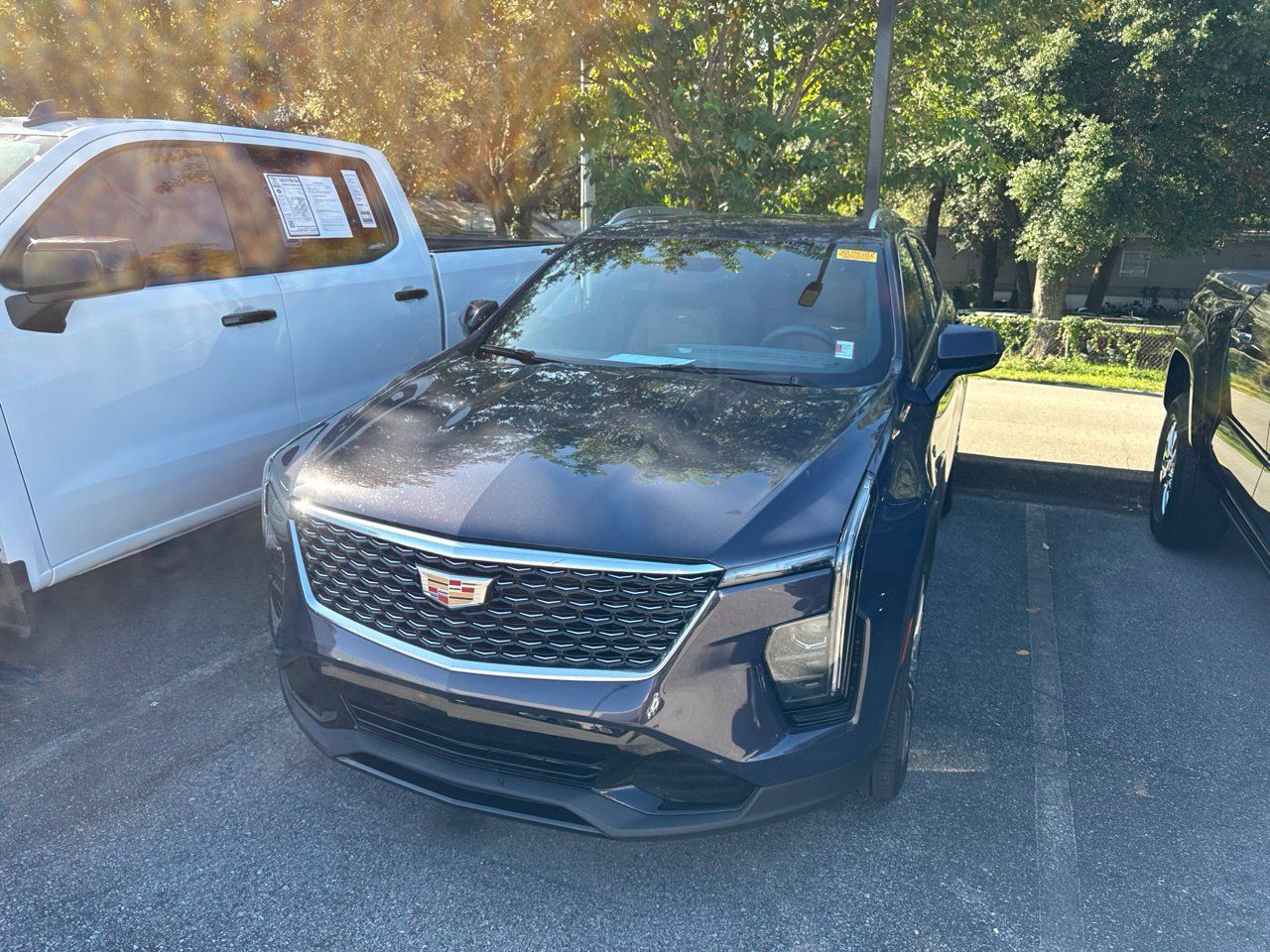 Used 2024 Cadillac XT4 Premium Luxury FWD image 1